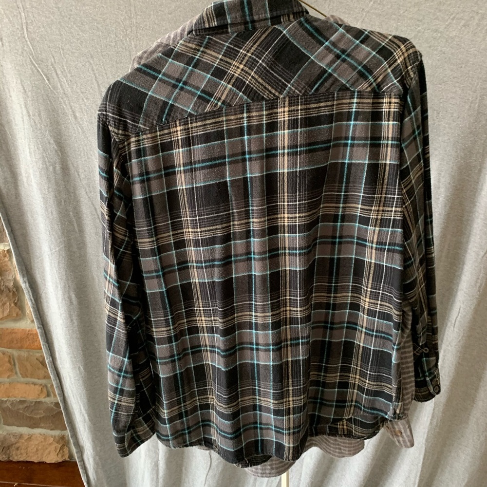 💛 Flannel bundle - Picture 5 of 8